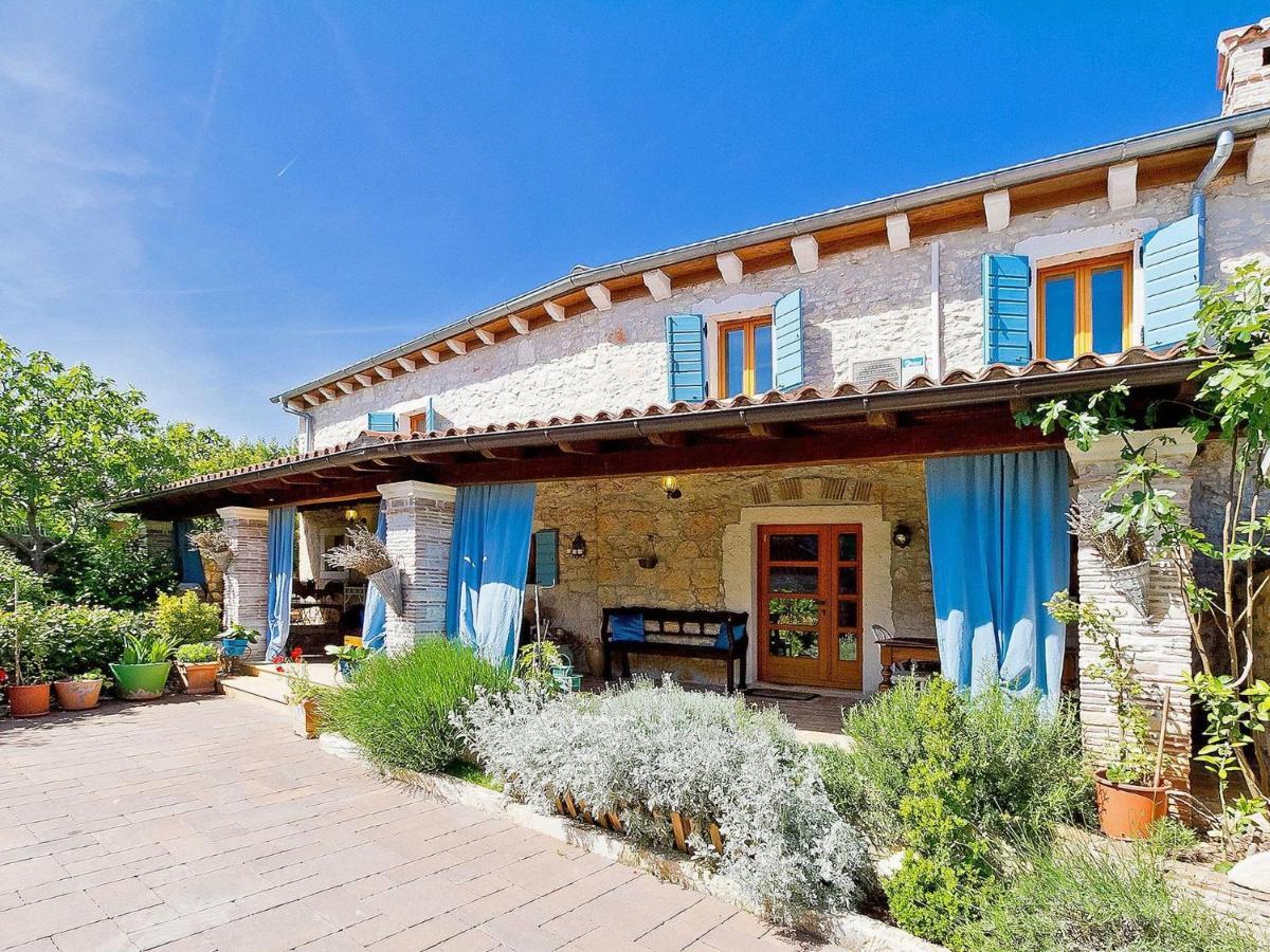 Villa Kazun With Private Pool And Two Gardens Marčana Екстериор снимка