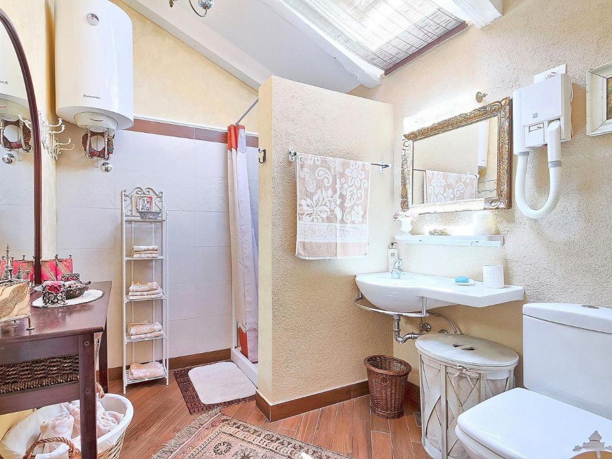 Villa Kazun With Private Pool And Two Gardens Marčana Екстериор снимка